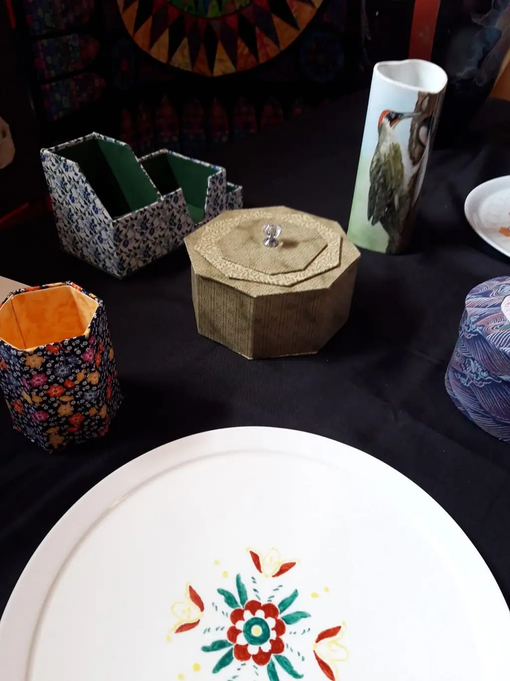 Exposition Patchwork/Cartonnage/Peinture sur porcelaine à Lissac et Mouret