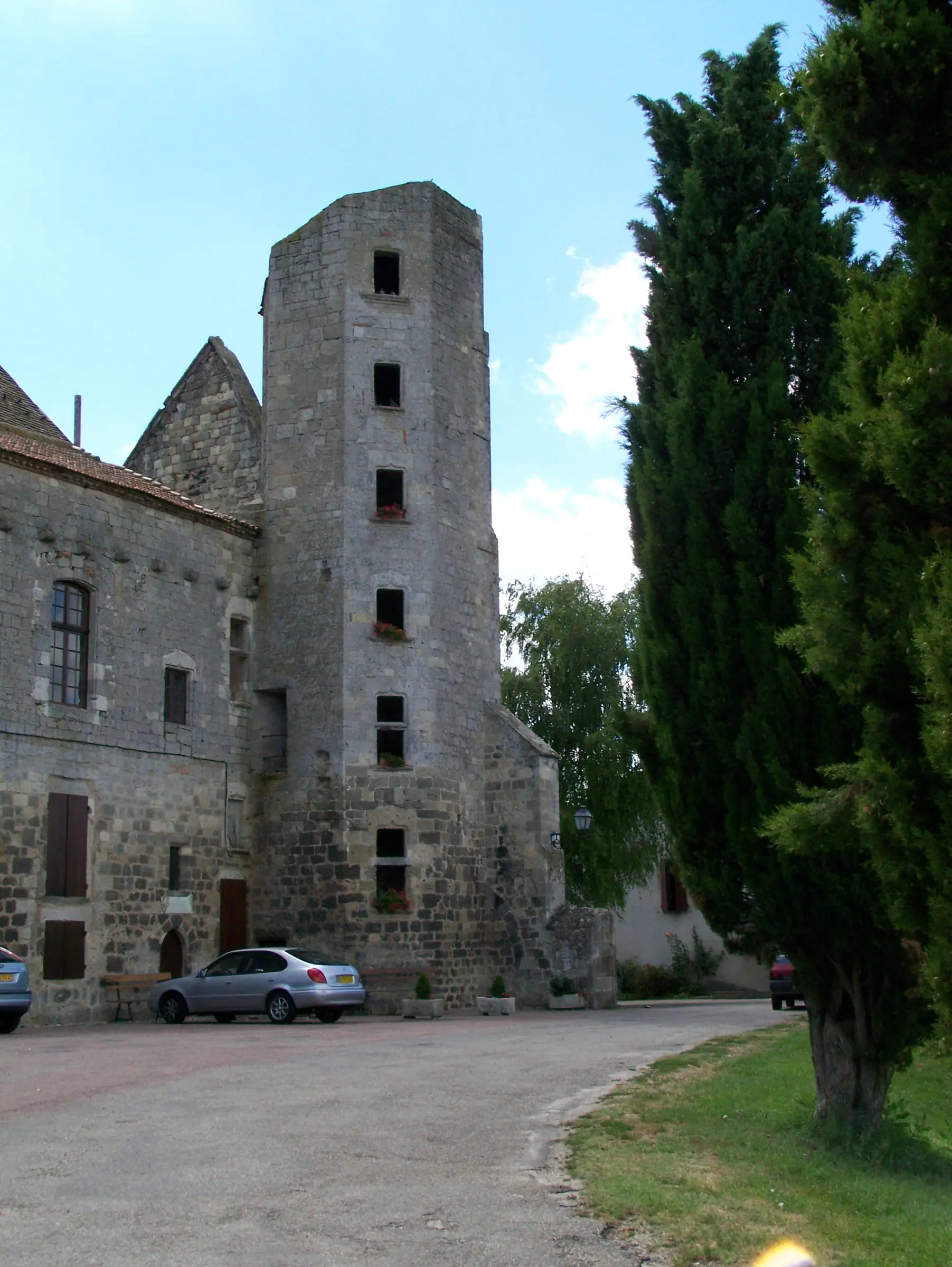 Village de Bazens