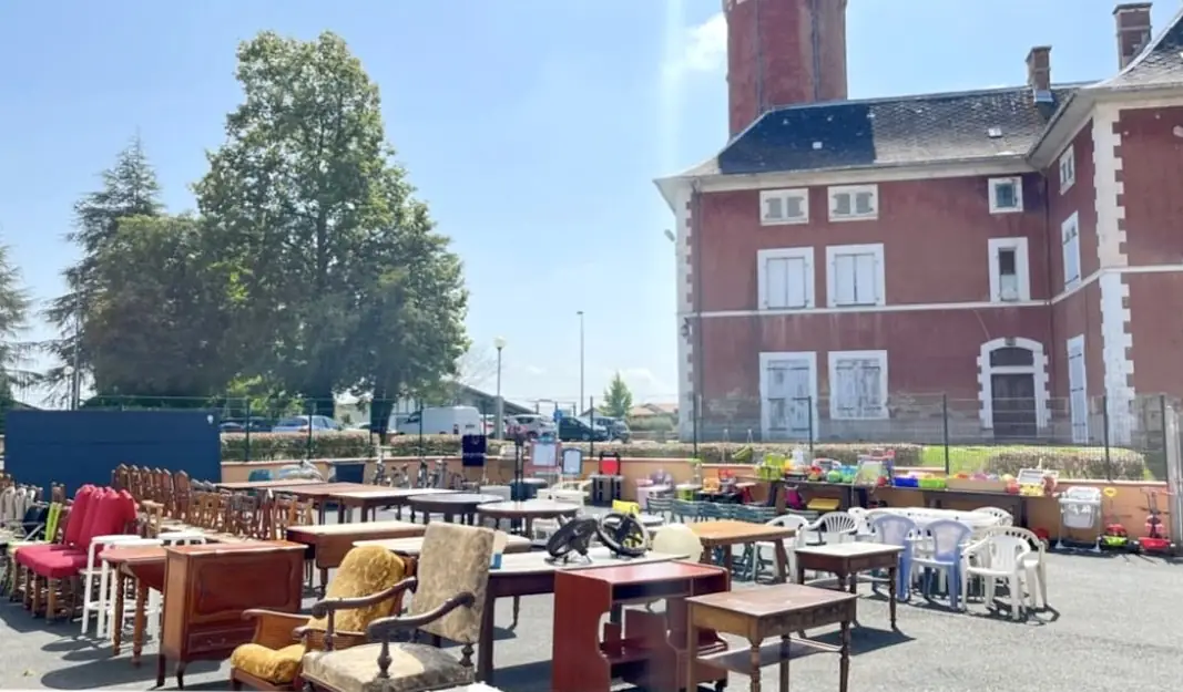 Vente nocturne du Bric à Brac