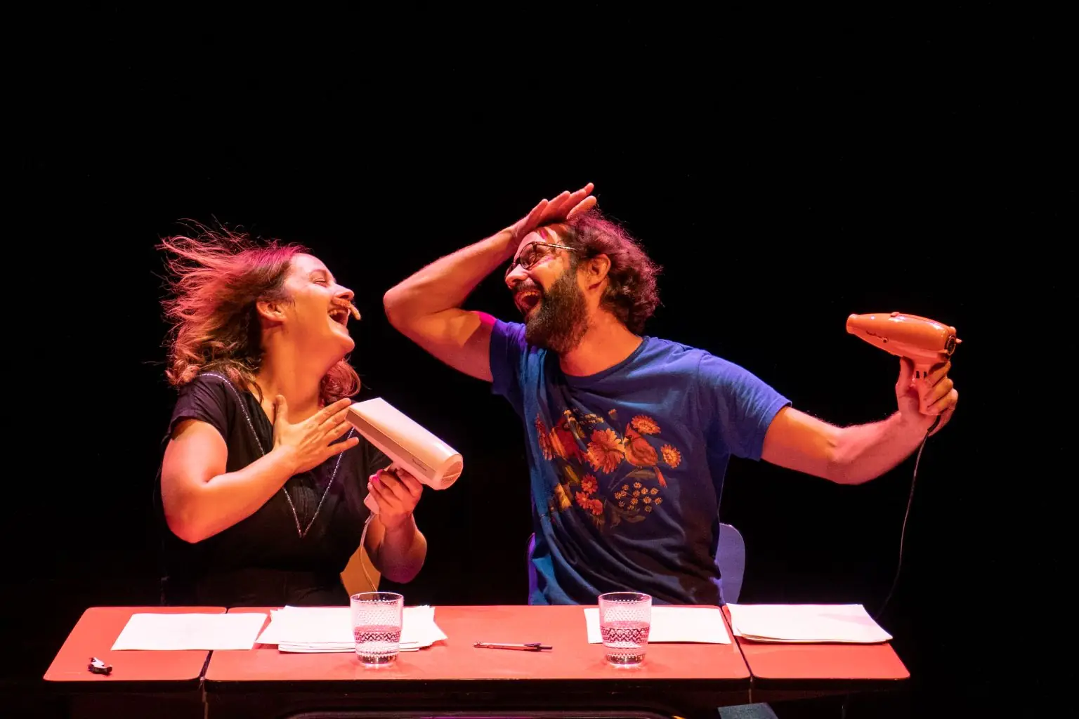 Festival de Théâtre de Figeac, rencontres, cinéma, musique, théâtre : "le Mystère du Gant"