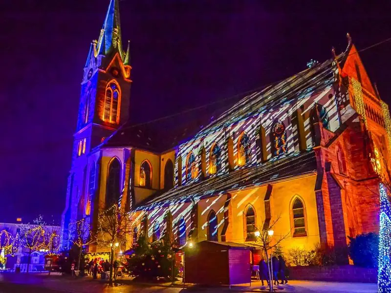 Spectacle son et lumière : l'horloge magique du Père Noël