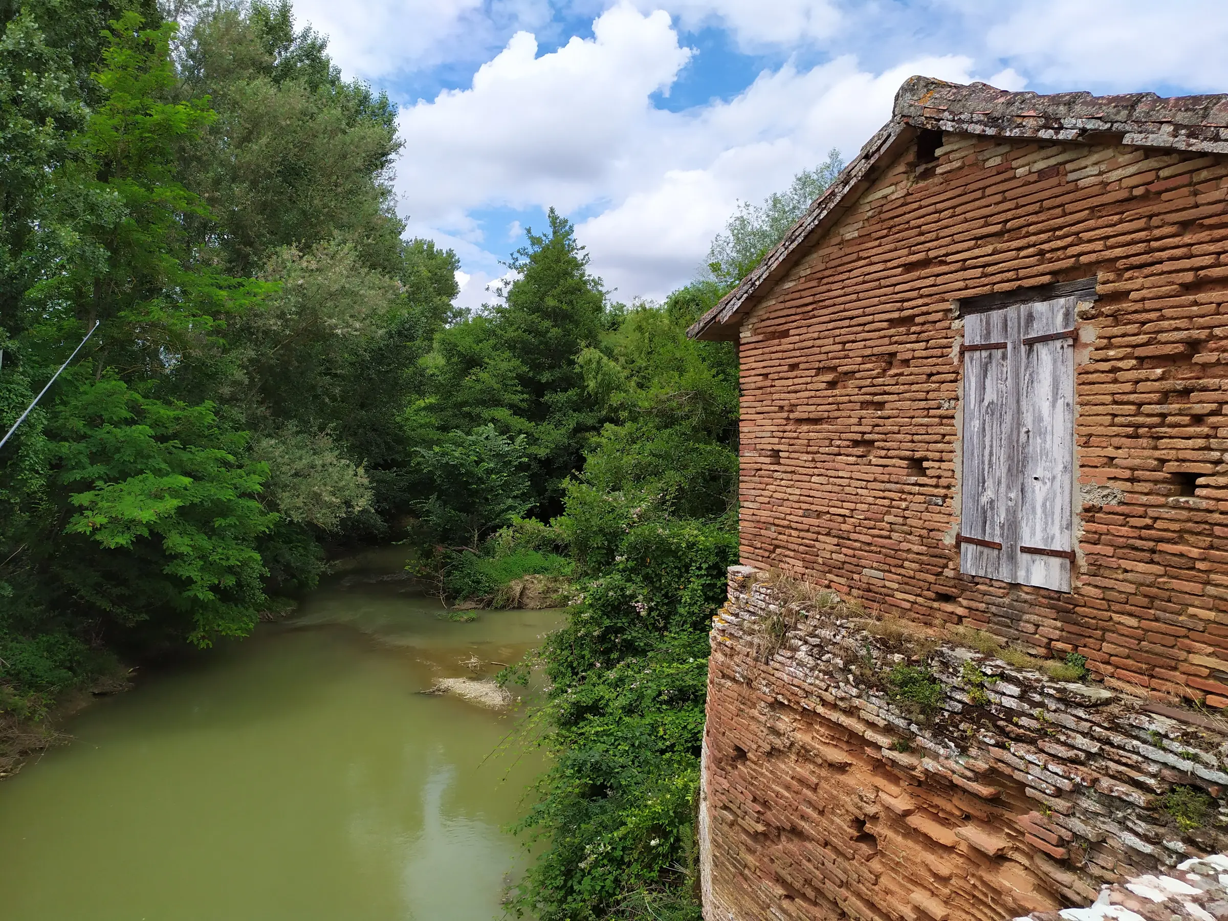 LE MOULIN DE NAGEN ET SA BRIQUETERIE