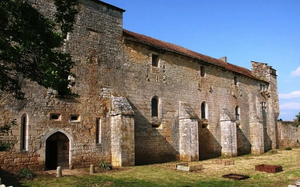Prieuré Notre Dame de Laramiere