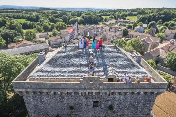 Le Viala du Pas de Jaux - visite de la Tour Hospitalière