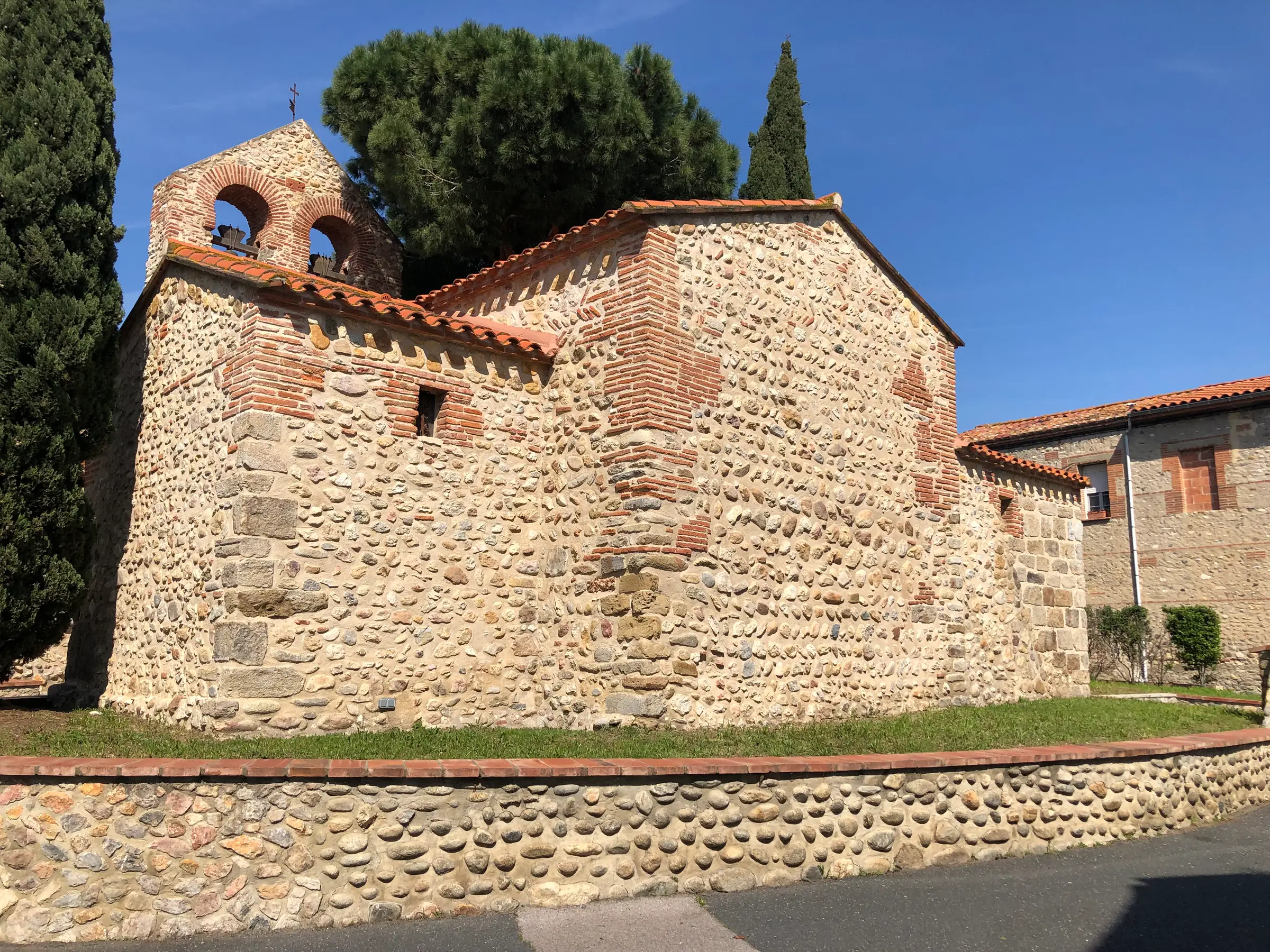 EGLISE SAINT JEAN L'EVANGELISTE