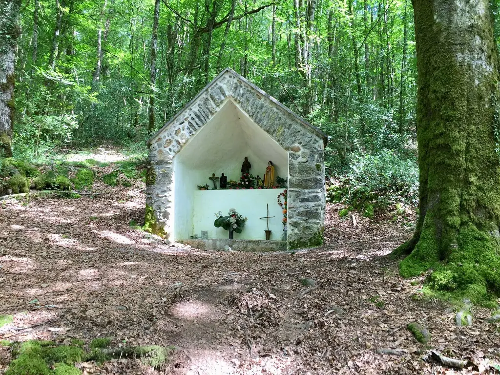 Fontaine-chapelle de Grigeas