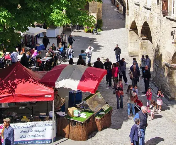 Marché de Villeneuve, le dimanche matin
