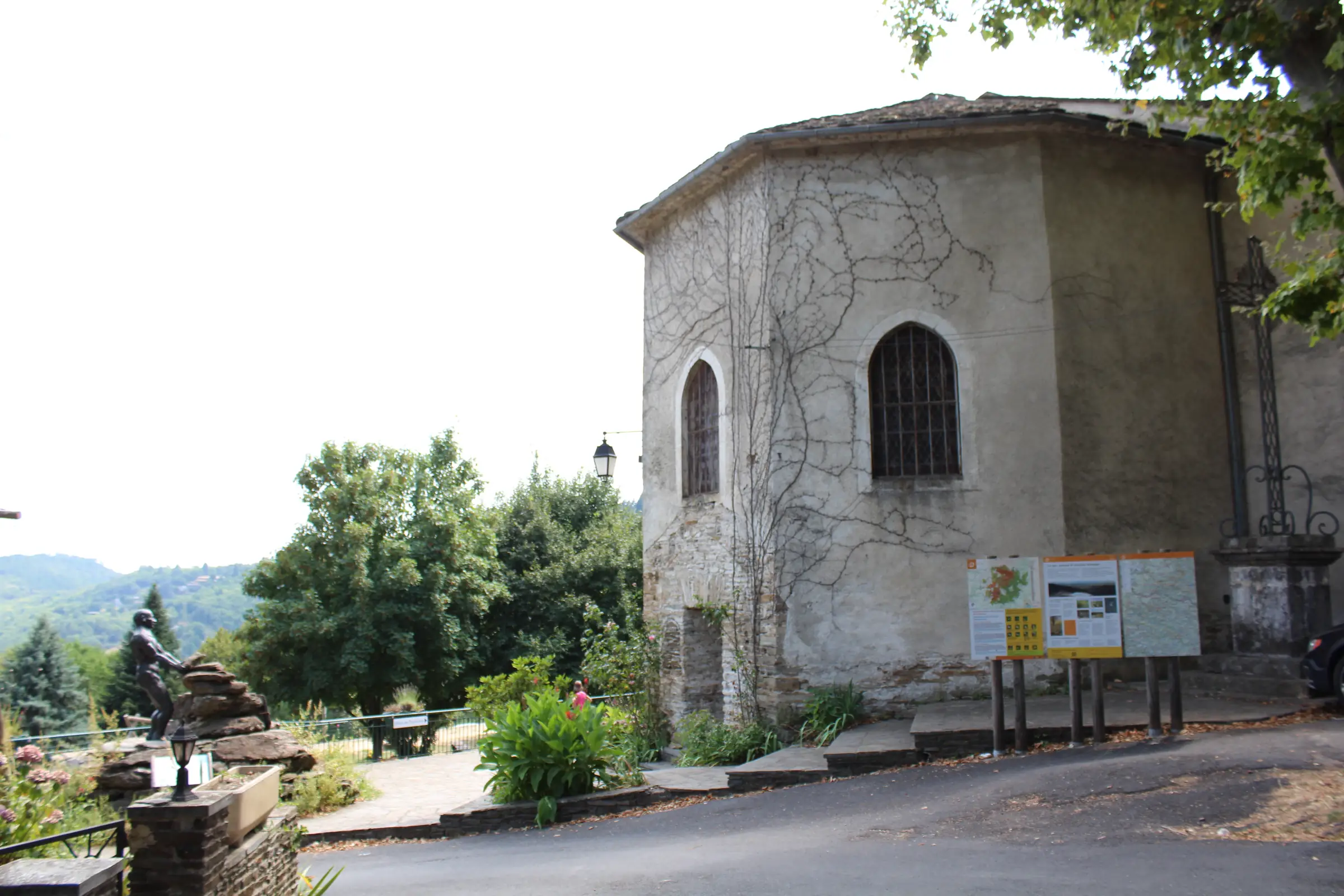 EGLISE SAINT-GERMAIN-DE-CALBERTE