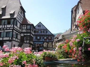 Place du Marché à Dambach-la-Ville