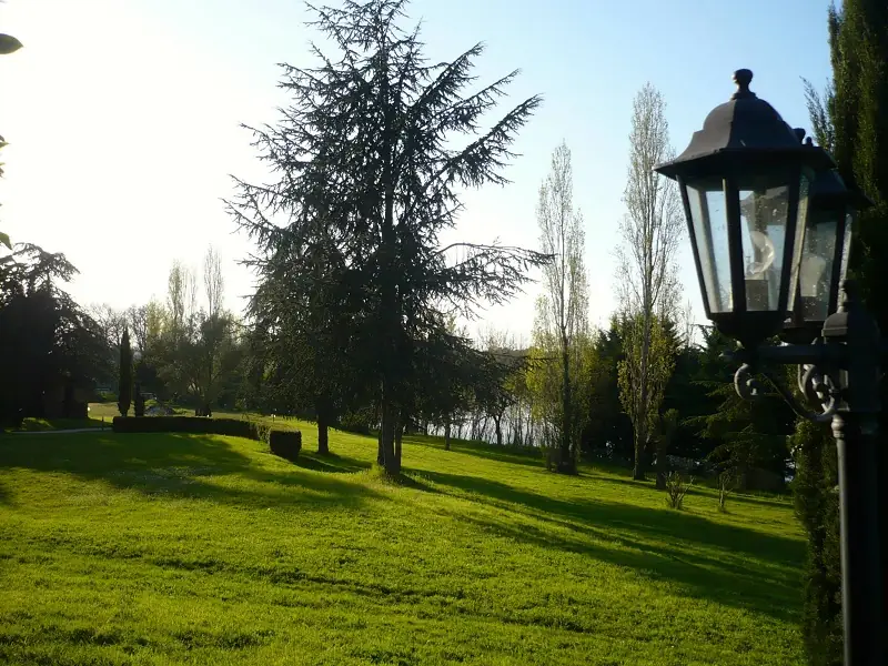 CHÂTEAU DE LAUNAC