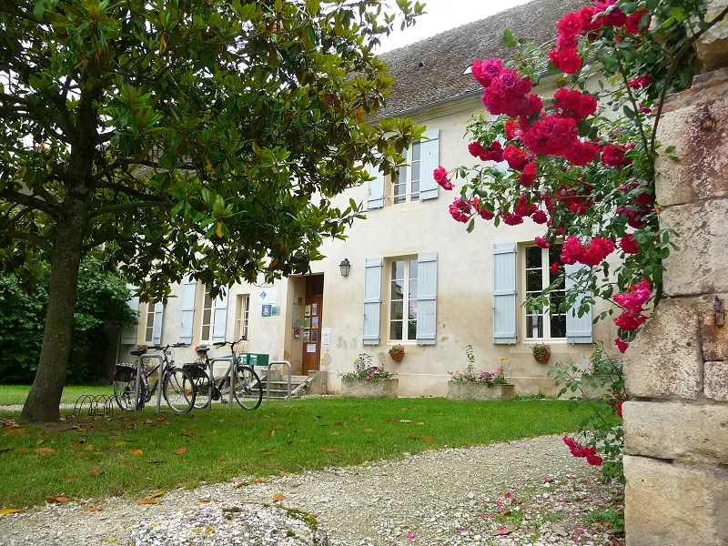 Beaulieu-sur-Loire, le village aux deux cents puits