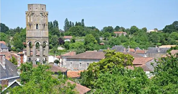 Abbaye Saint Sauveur de Charroux
