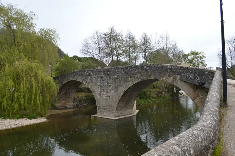 PONT SUR LE LOT