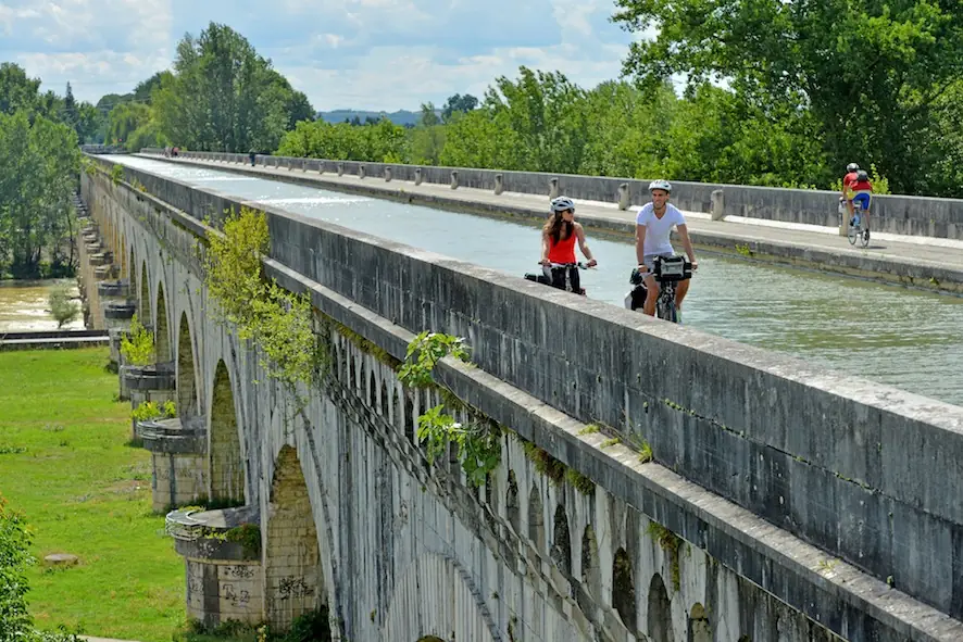 Le Pont Canal