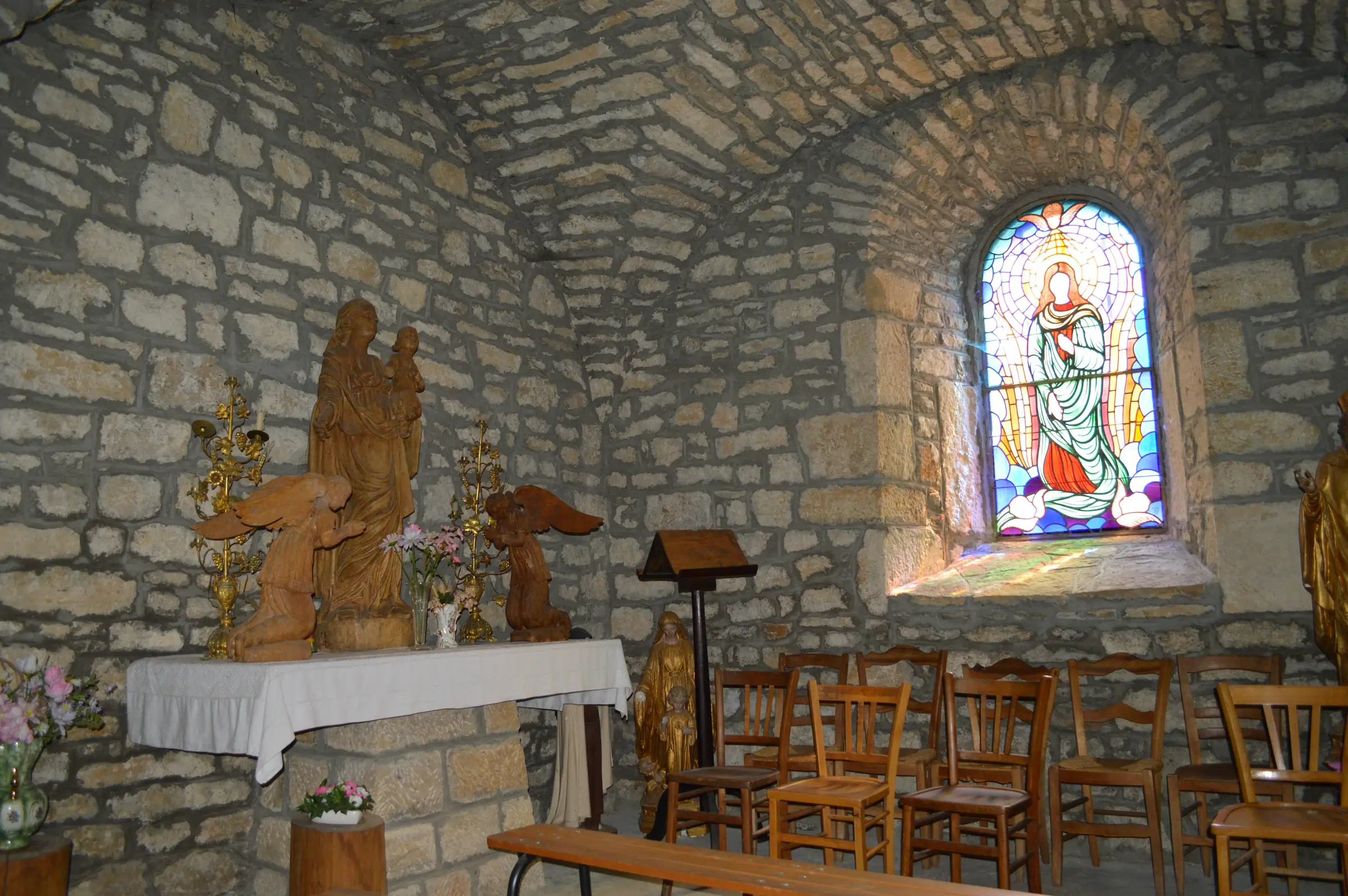 EGLISE DE MONTJÉZIEU