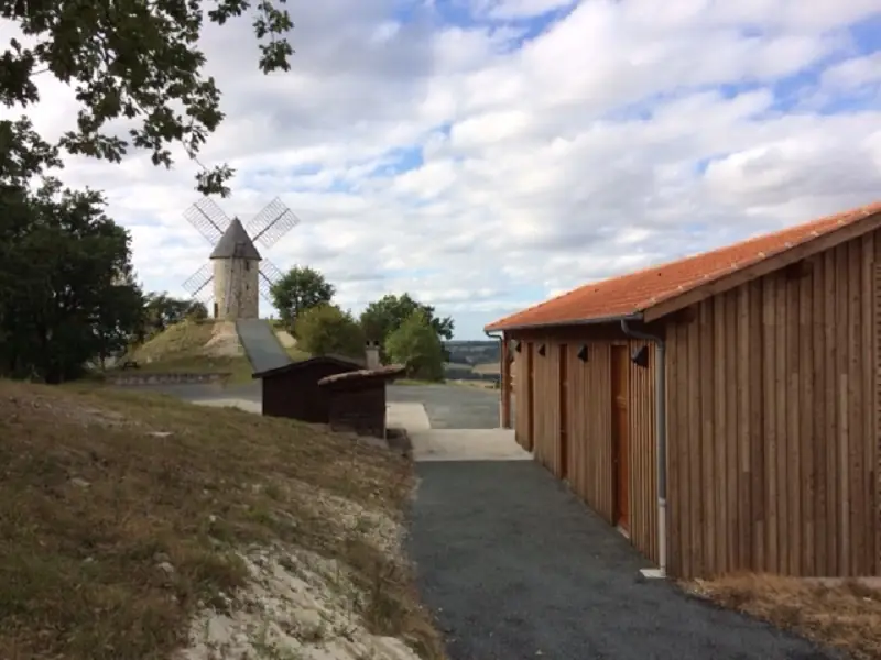 Moulin à vent communal de Coulx