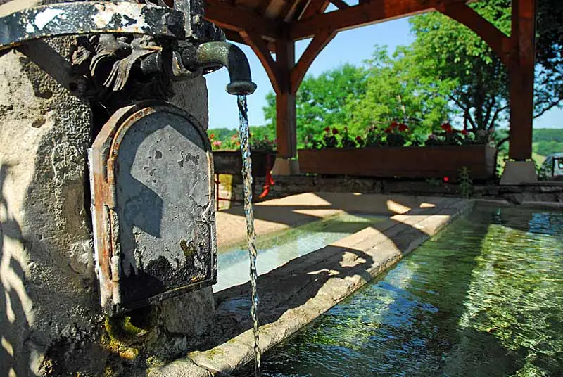 Fontaine du Pâquis à Orcevaux