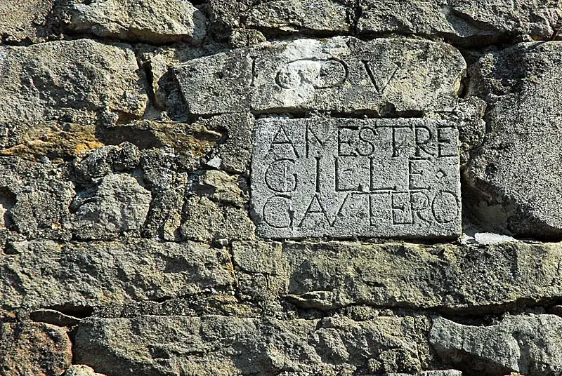 Pierre en réemploi d'Aubigny