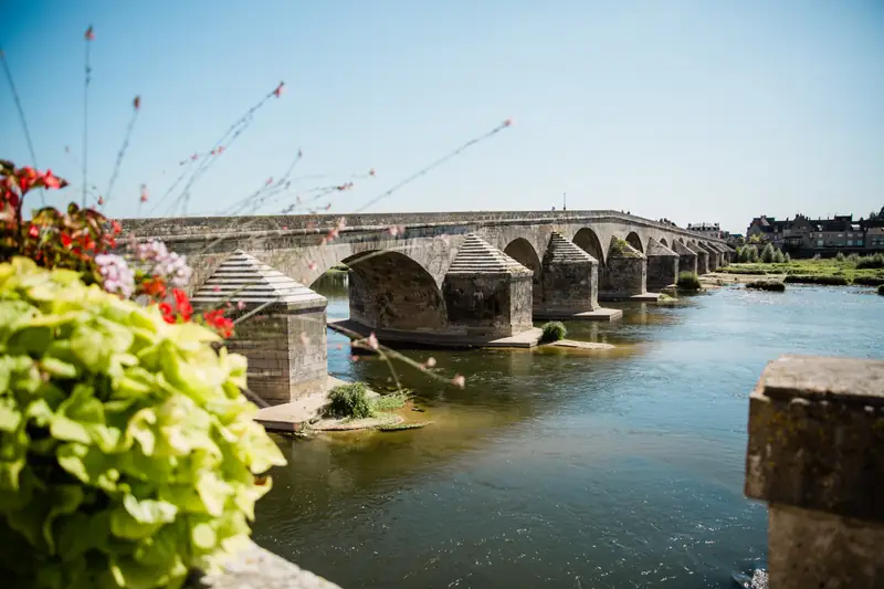 Pont Anne de Beaujeu
