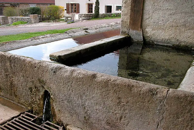 Fontaine Saint-Cyr de Perrancey-les-Vieux-Moulins