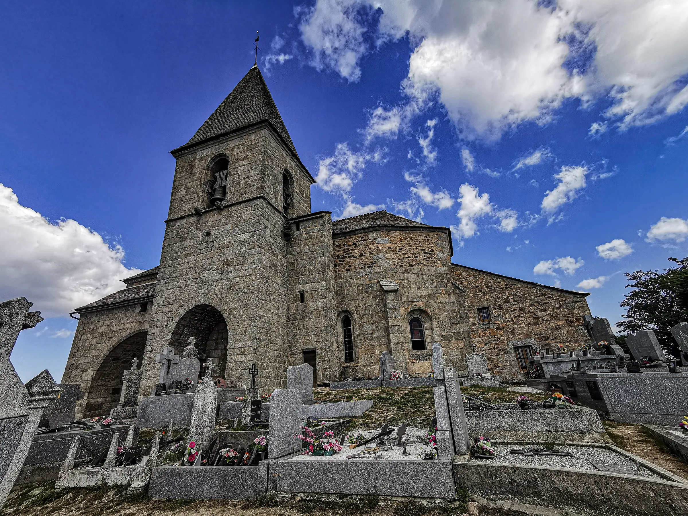 ÉGLISE SAINT-JEAN-BAPTISTE