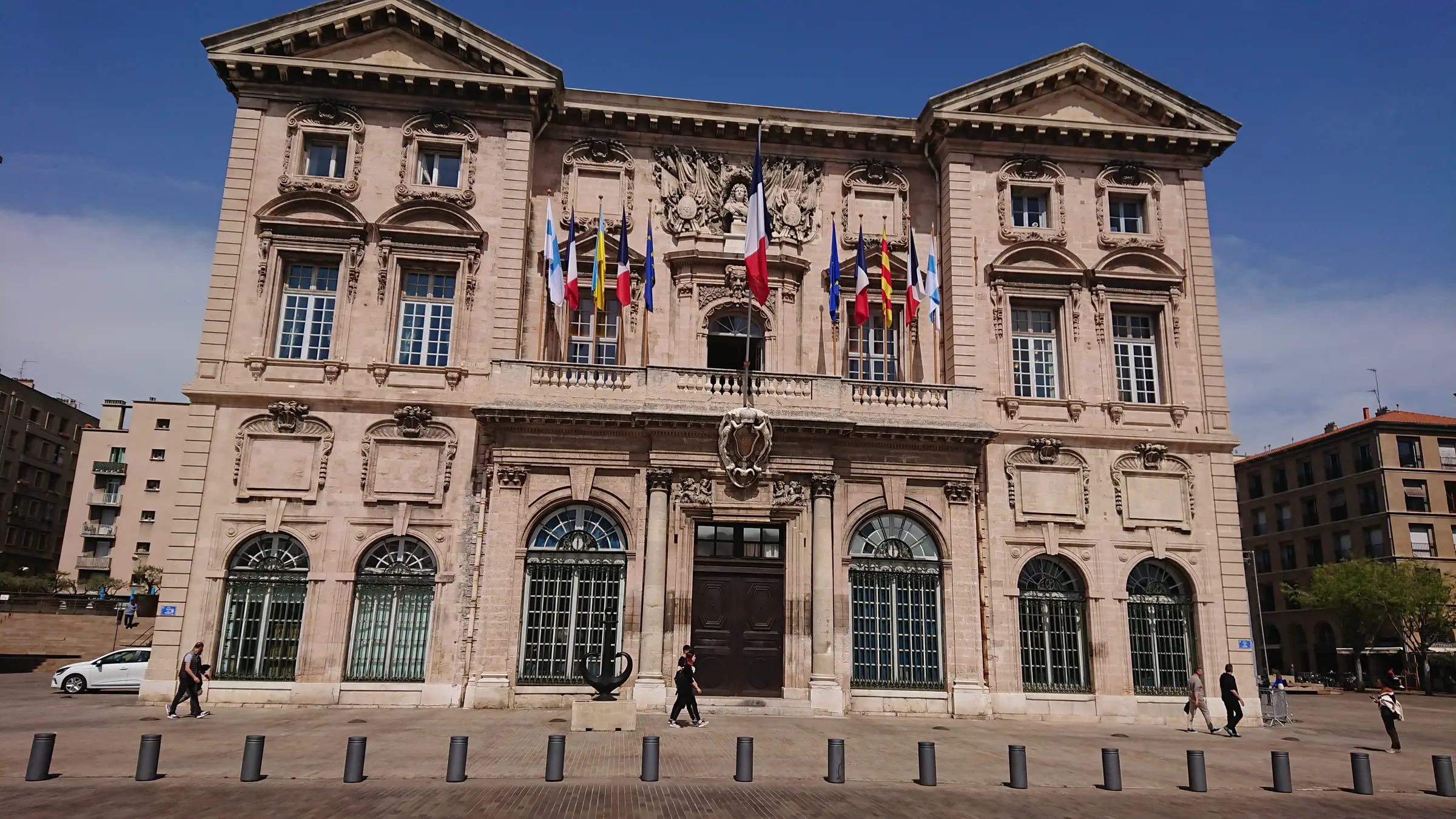 L'Hôtel de Ville