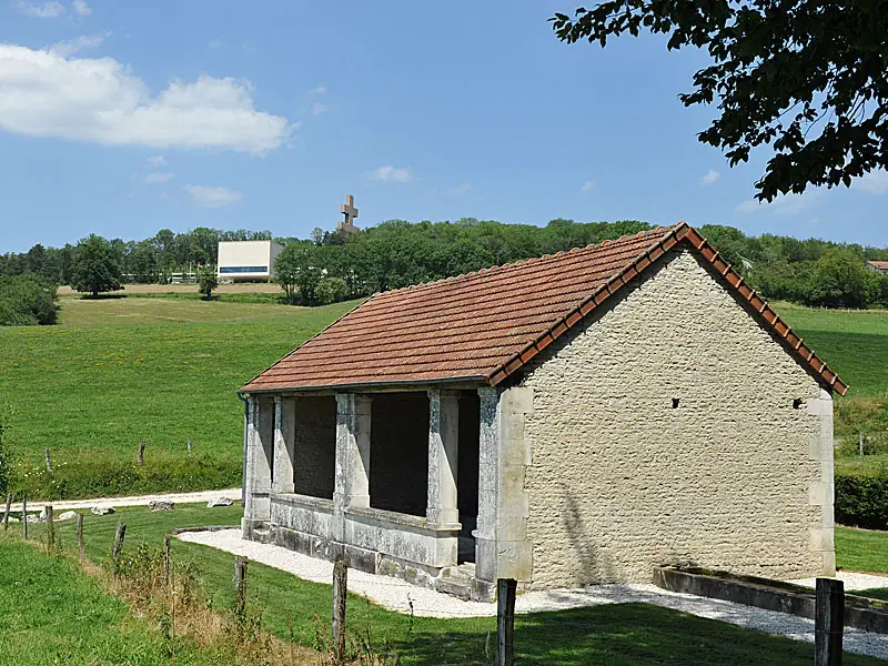 Lavoir de Colombey-les-Deux-Eglises
