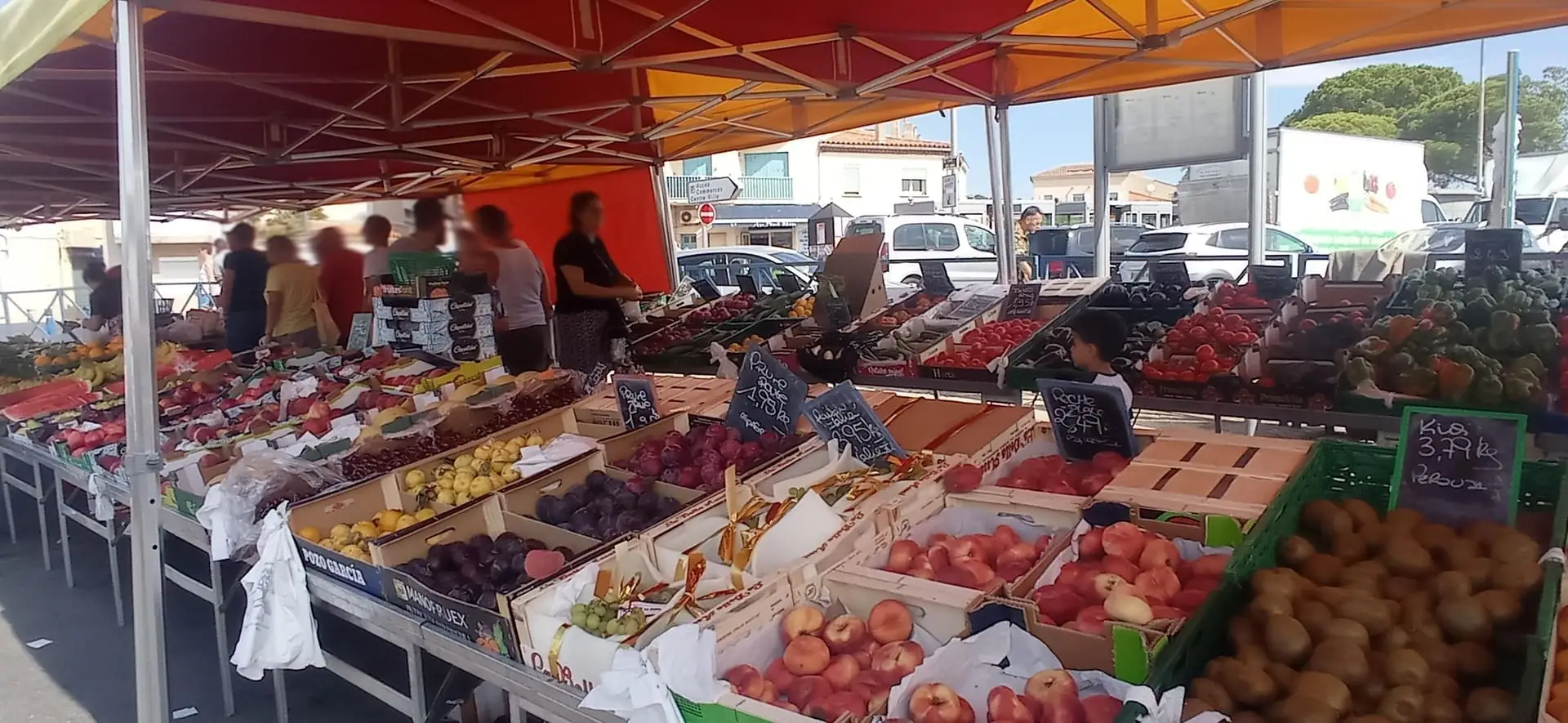 Marché de Ferrières