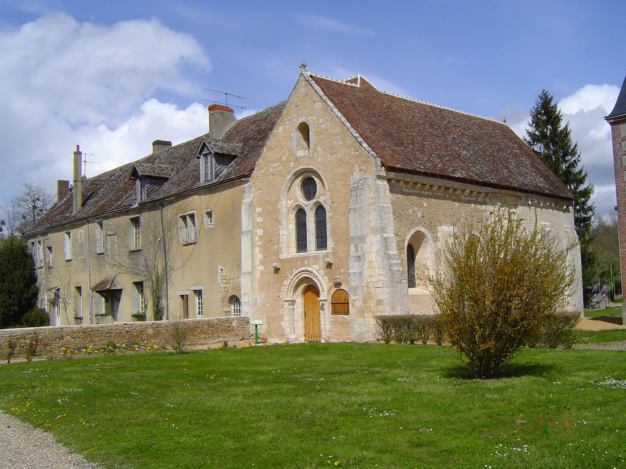 Chapelle romane Notre-Dame d'Yron