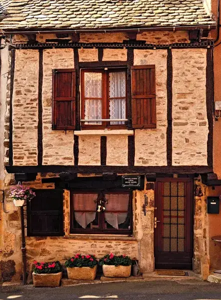 Visitez Saint Chély d'Aubrac