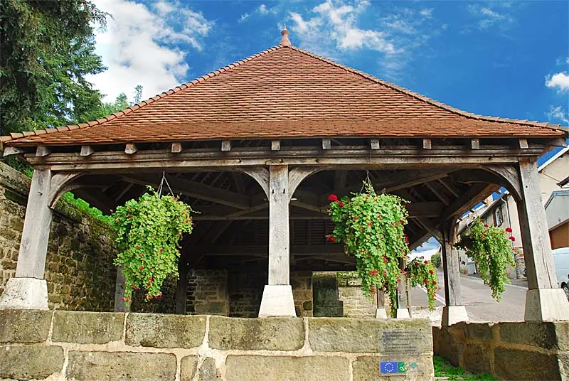 Lavoir de la rue du château de Fayl-Billot