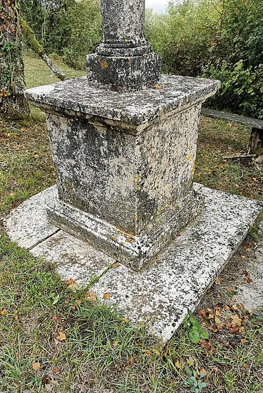 CROIX DU TERTRE A CHALMESSIN
