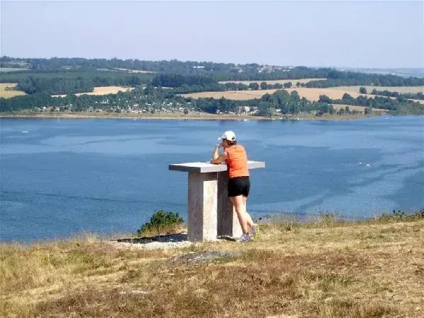 Statue et point de vue de Notre Dame des Lacs