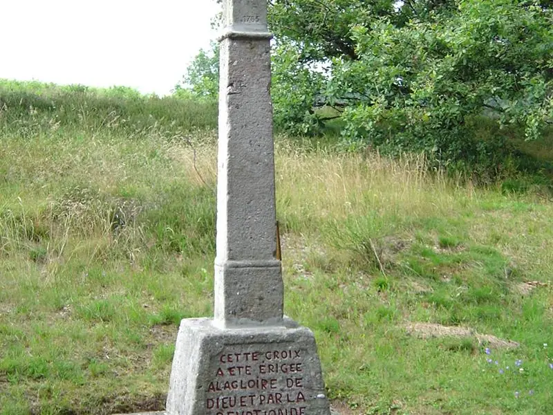 Croix de chemins - haut du tot