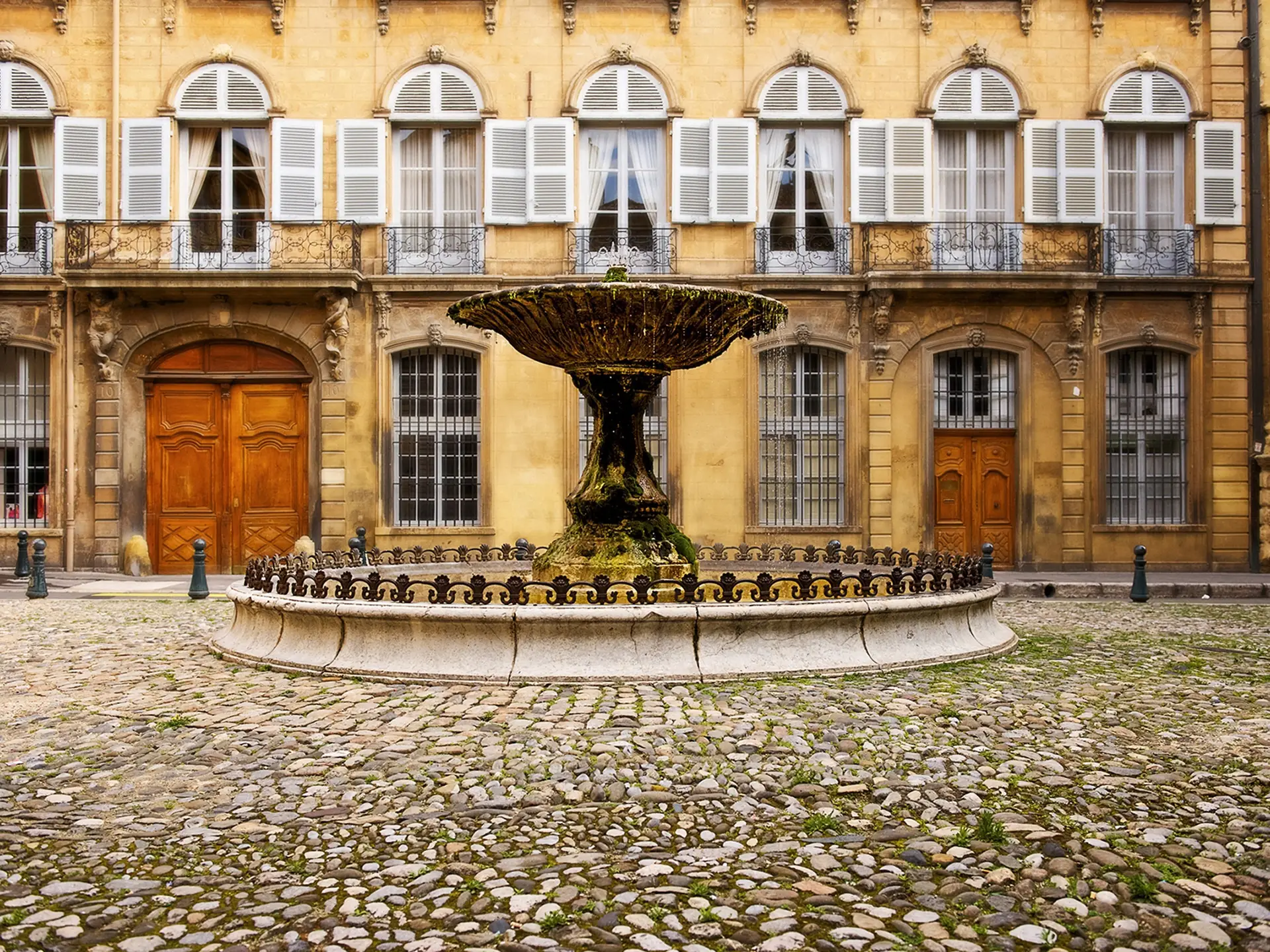 La place d'Albertas