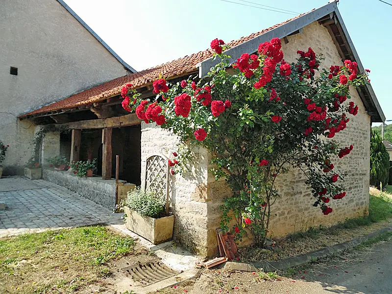Fontaine-lavoir de Gilley