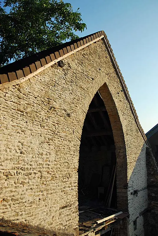 Ancienne grange médiévale de Musseau