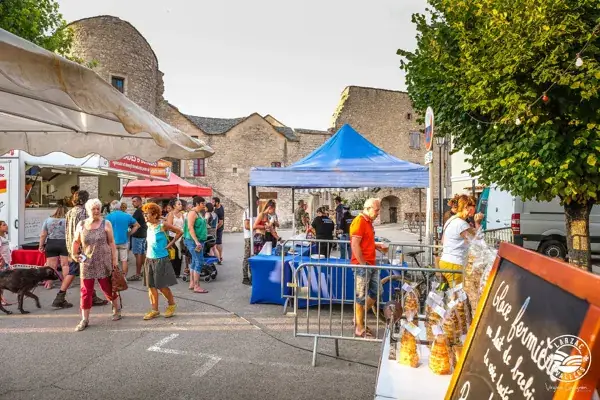 Marché nocturne