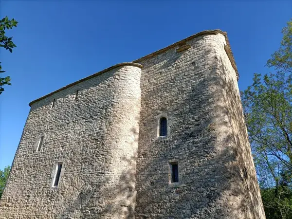 L'église de Toulongergues en visite guidée groupe