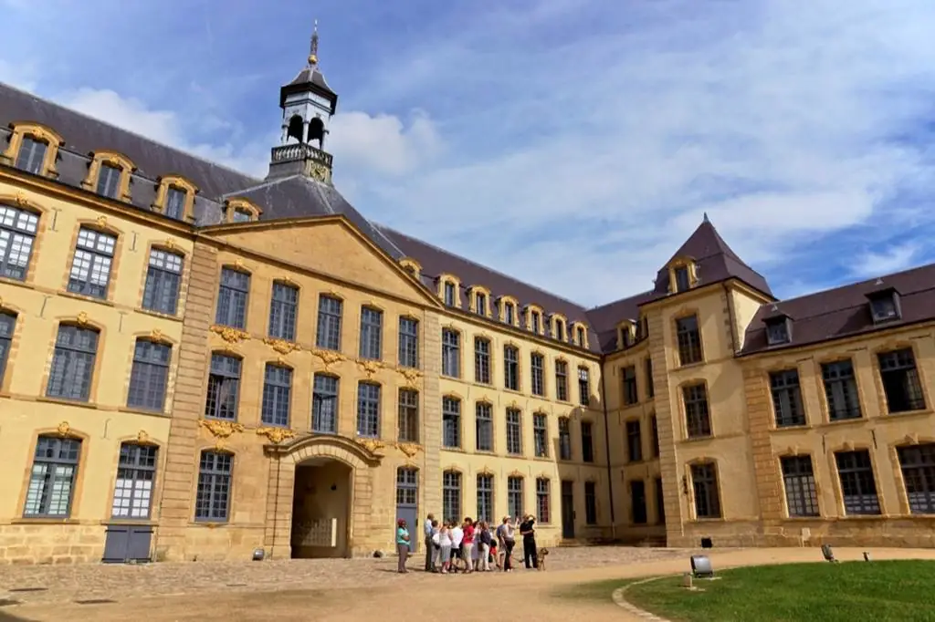 Le Dijonval