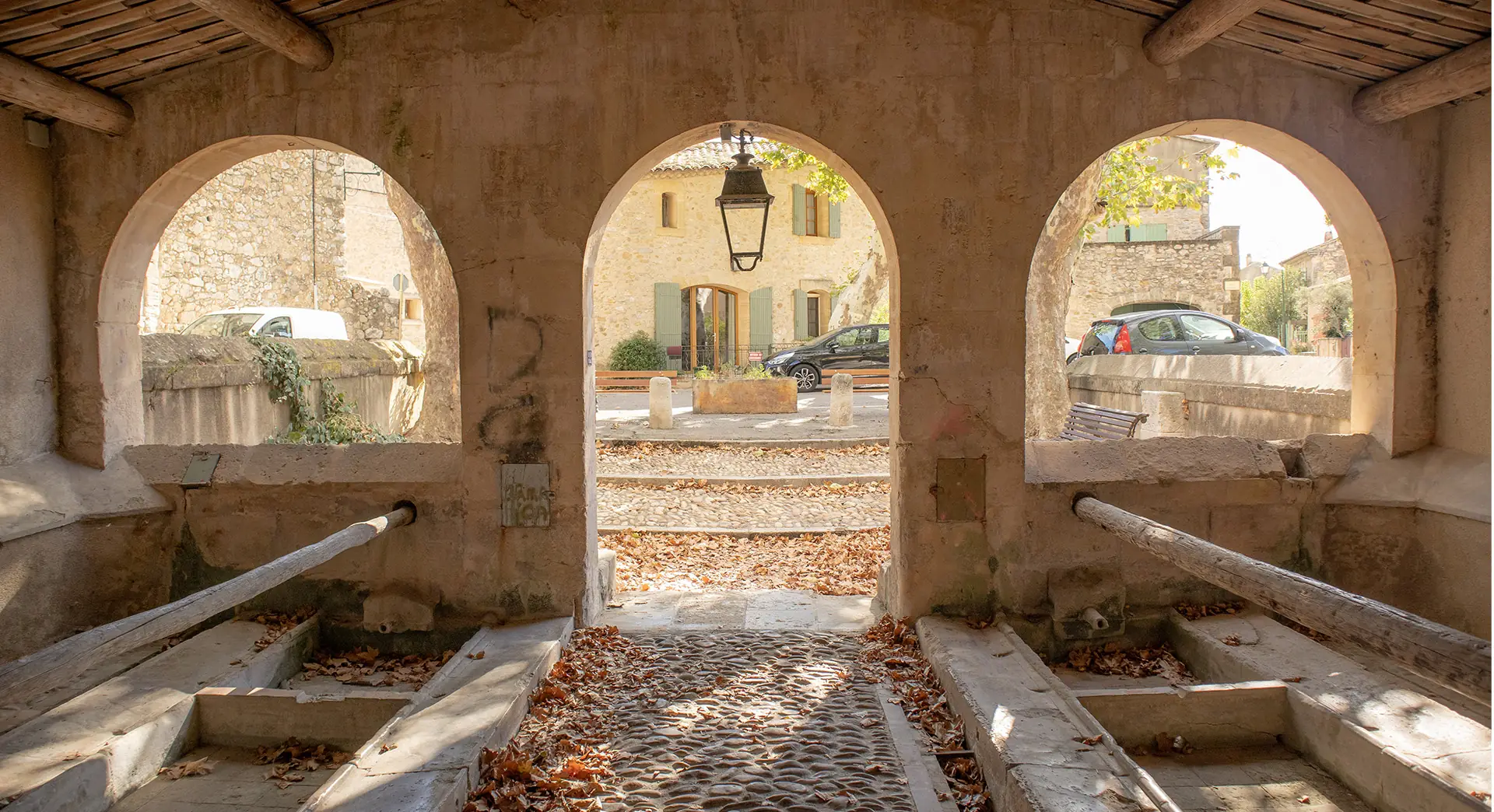 Le lavoir à 3 arcades