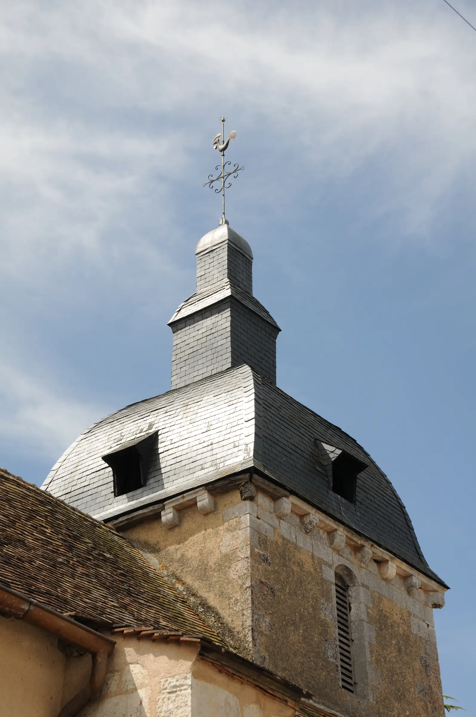 Église Saint-Hilaire et presbytère