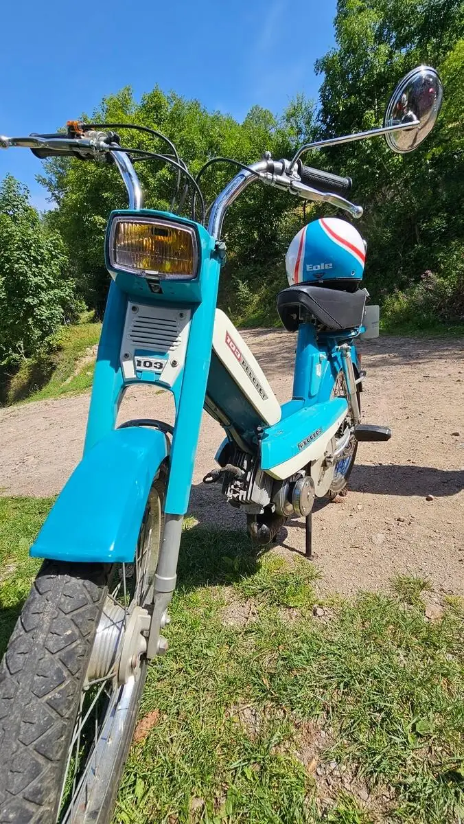 Exposition voitures anciennes, youngtimers et motos
