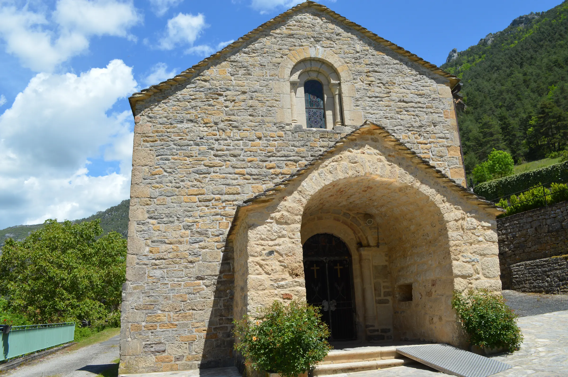 EGLISE SAINT-PRÉJET