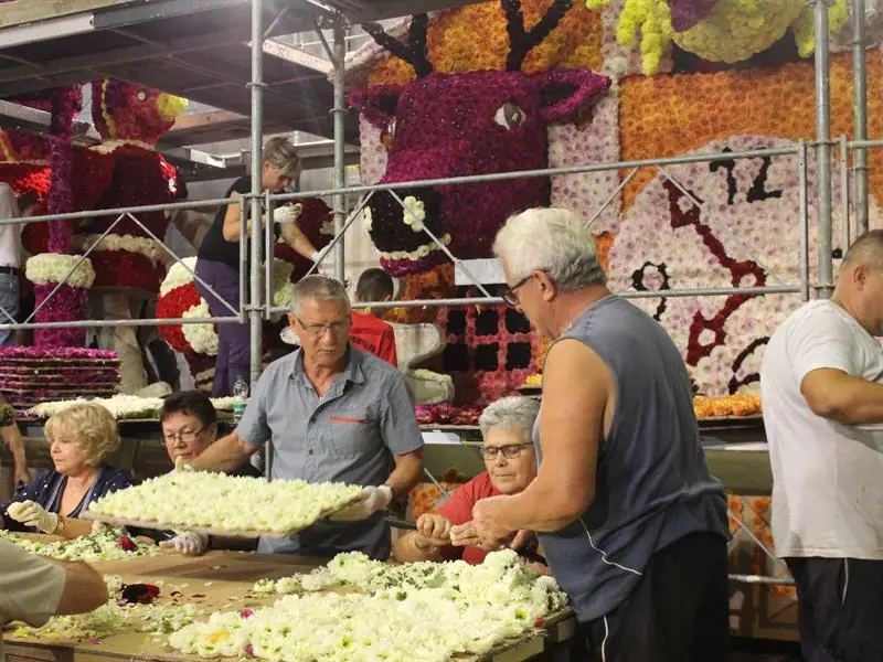 Visite : les coulisses du Corso fleuri