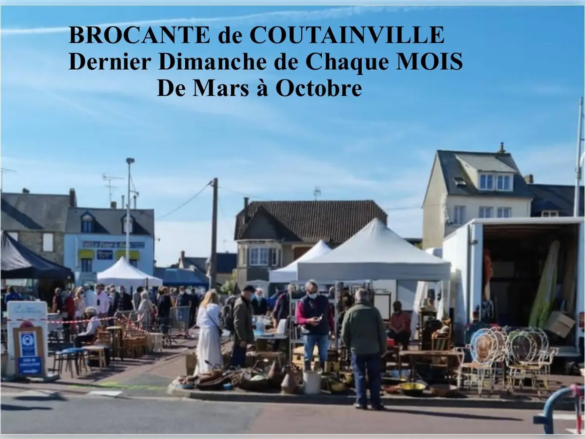 Marché d'antiquités-brocante de Coutainville - Août