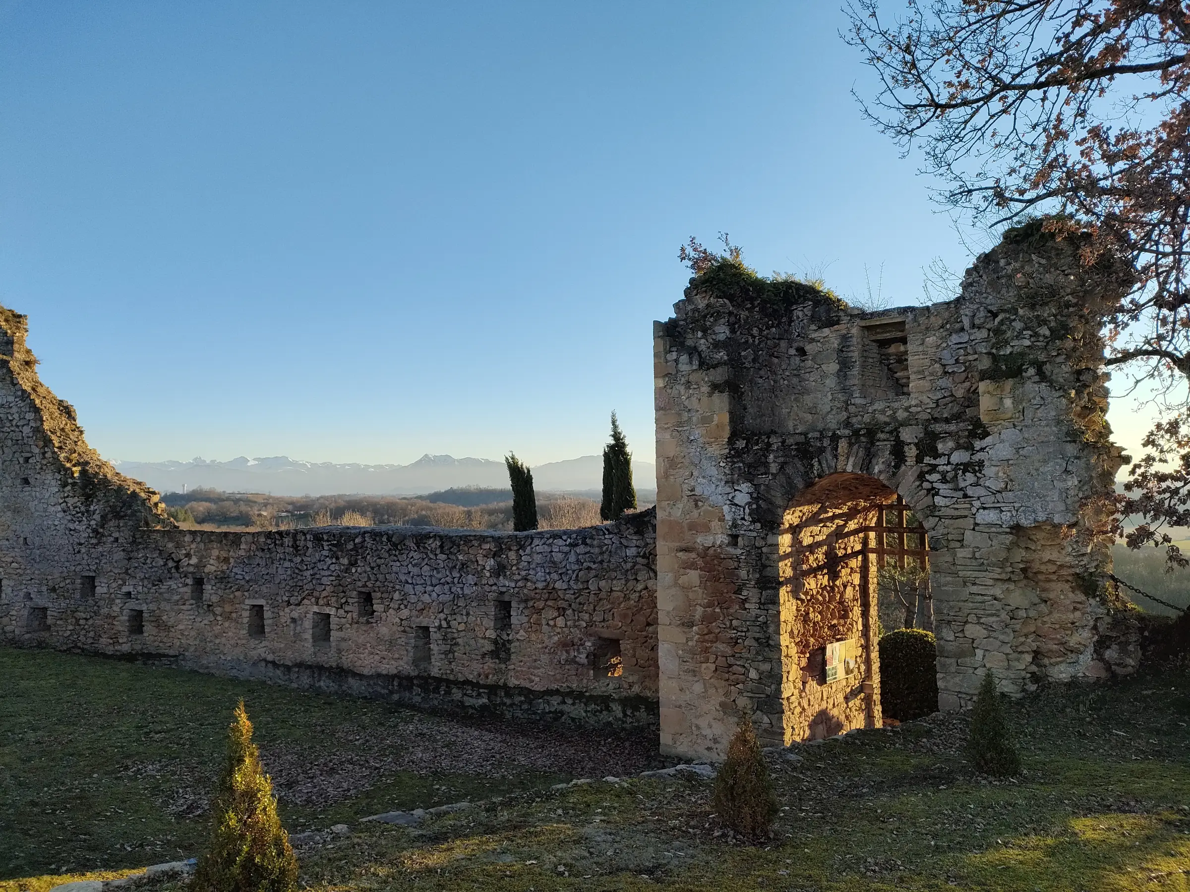 CHÂTEAU FORT DE SAINT-MARCET