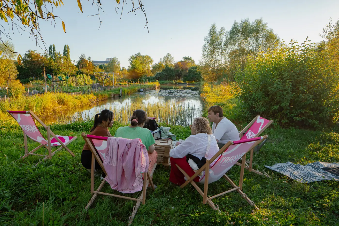 Apéro barque dans les Marais de Bourges