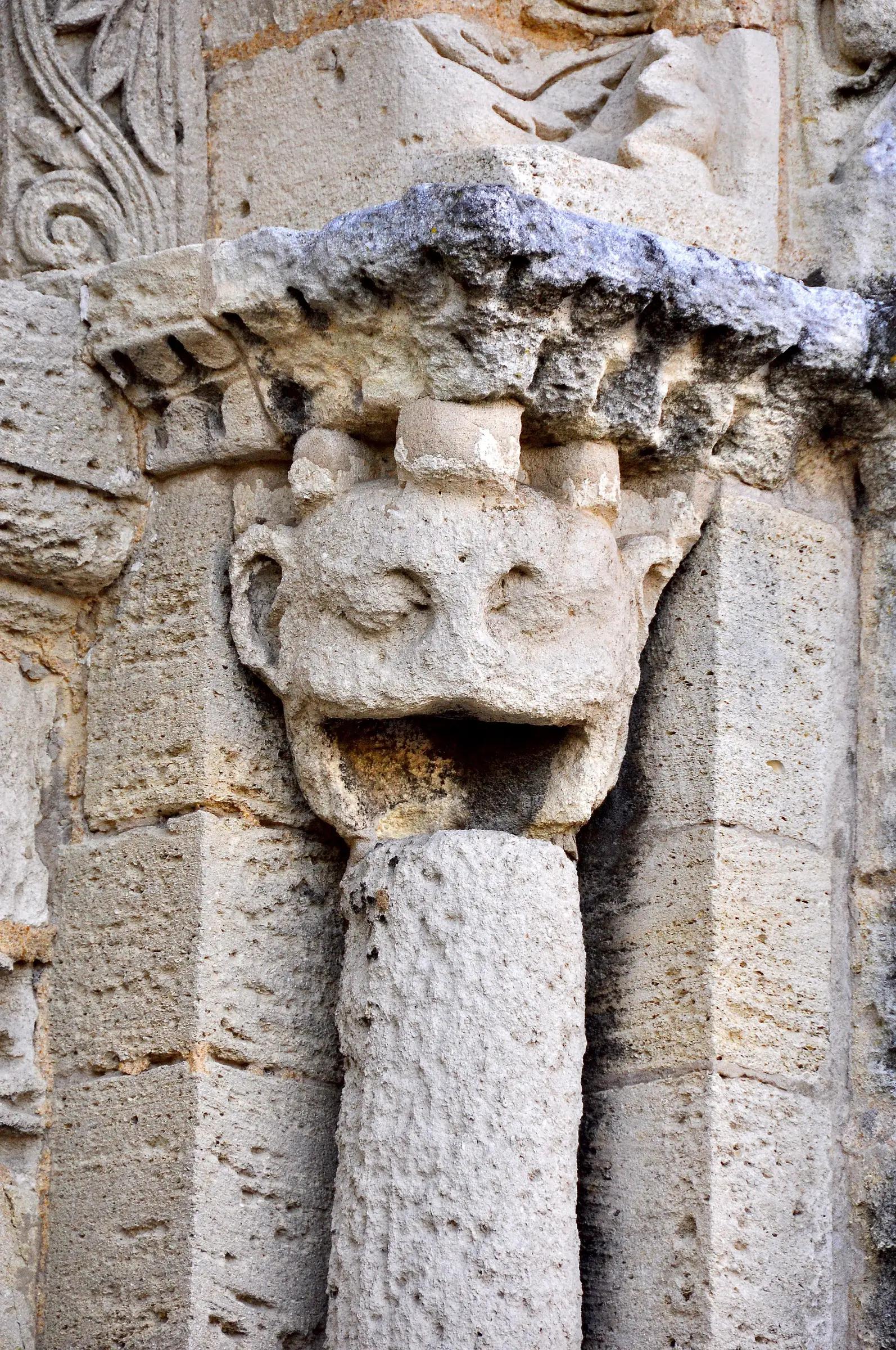 Eglise collégiale et son cloître