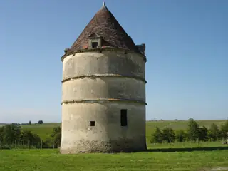 Pigeonnier du château Filhot